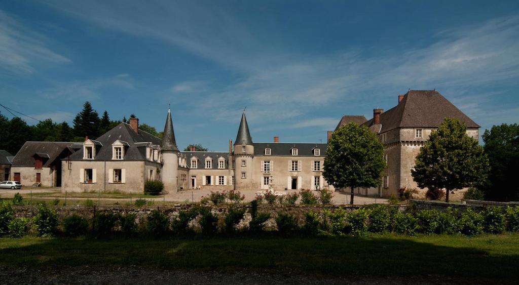 Chateau De La Lande Bed and Breakfast Crozon-sur-Vauvre Exteriör bild